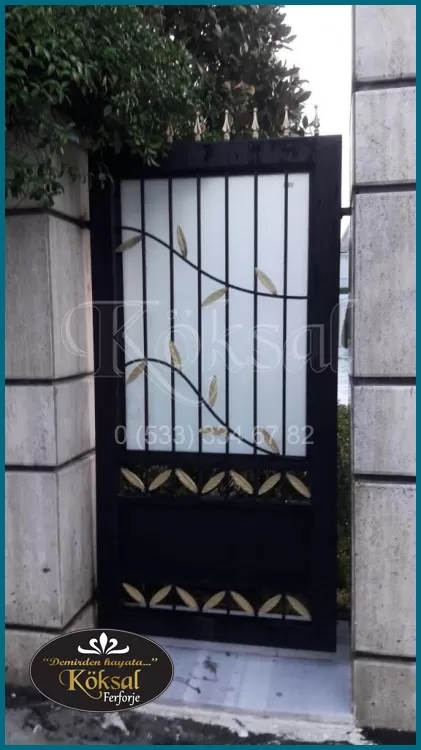 Camlı Bahçe Kapısı - Demir Çubuklu Bahçe Kapısı